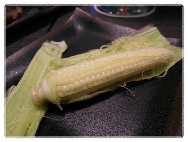 (新北市板橋美食-江子翠捷運站) 9% 酒趴旋轉串燒bar~消費打卡享10元銅板價照燒醬特製飯