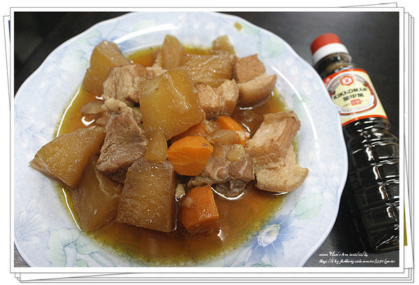 【<em>醍醐味</em>】香闷白萝卜猪卤肉 - mimi韩 行摄の