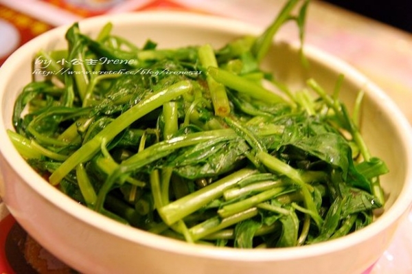 【台北區】湯頭很罪惡的.博多拉麵