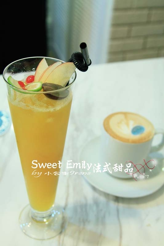 【台中Sweet Emily法式甜品】精美的甜點.繽紛杯子蛋糕
