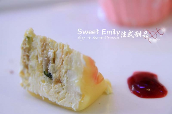 【台中Sweet Emily法式甜品】精美的甜點.繽紛杯子蛋糕