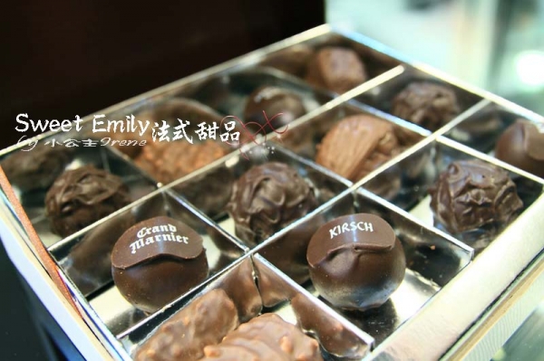 【台中Sweet Emily法式甜品】精美的甜點.繽紛杯子蛋糕