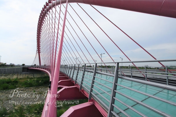 【台中北屯區】大坑新景點.浪漫情人橋