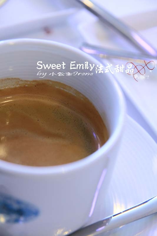 【台中Sweet Emily法式甜品】精美的甜點.繽紛杯子蛋糕