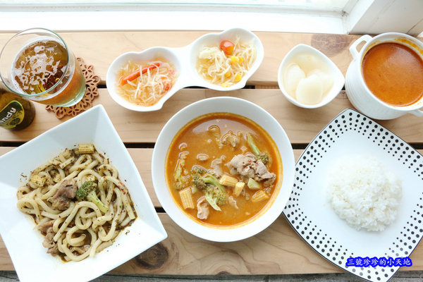 泰驕傲Thaipride泰式食材 /deSIAM泰式醬料包.讓你輕鬆料理酸辣開胃的泰國餐點(懶人料理食譜).美食進口商廣紘國際
