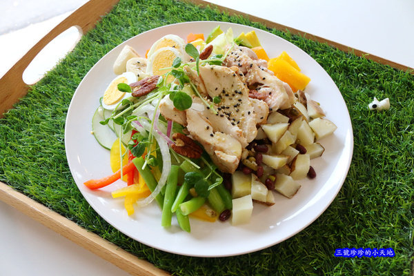 牧牧沙拉Mooosalad.搭配美國馬鈴薯增肌 減脂 生酮 低GI 防彈 客製化沙拉專賣店.台北松山區中山國小站.
