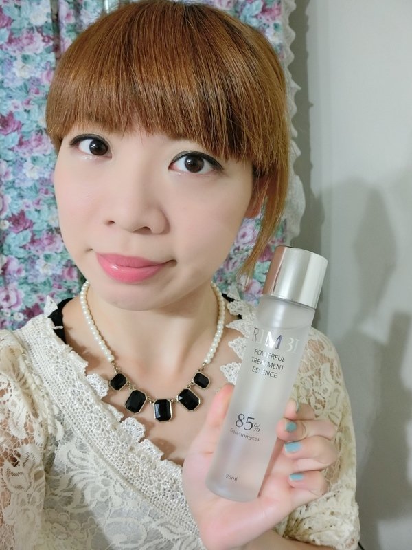 來自韓國的平價神仙水"RIMBI 85% 活萃修護晶露"~天天濕敷讓我的皮膚好ㄉㄨㄞ ㄉㄨㄞ