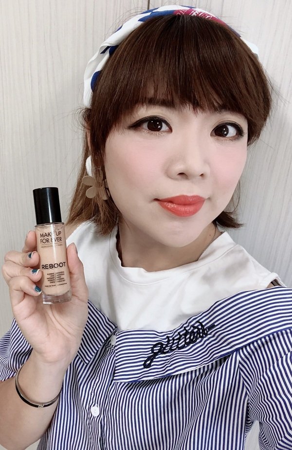 【佩雯姐的試用心得】MAKE UP FOR EVER REBOOT能量粉底液(30ml)*1+柔霧空氣粉餅*1+美妝蛋*1