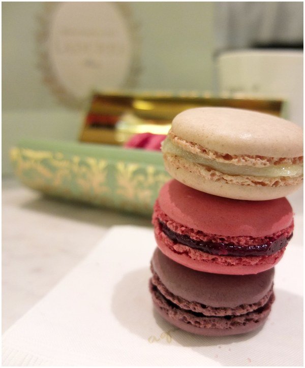 台北‧Breeze Ladurée~♥ 馬卡龍界的香奈兒~夢幻甜美 法國百年馬卡龍創始店