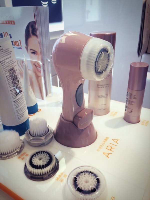 開箱.Clarisonic ~♥ 優雅的裸色玫瑰 科萊麗音波淨膚儀入手