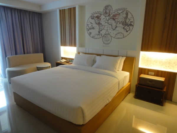 (住宿 泰國 芭堤雅) Welcome World Beach Resort & Spa (房間早餐篇) ~ 無敵泳池夕陽美景度假村