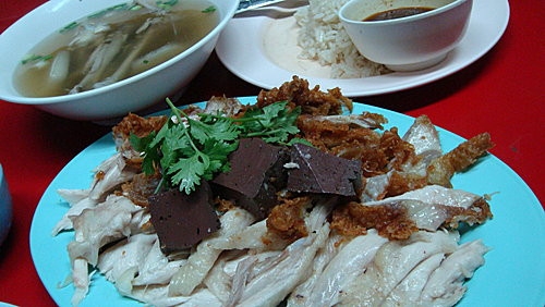 (旅遊~美食~泰國 曼谷) 海南雞飯 ~ 宵夜好選擇!