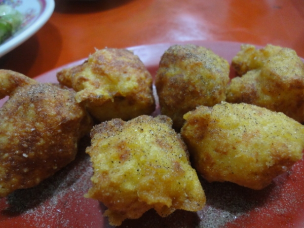 (美食 嘉義 東石) 東石阿春小吃 ~ 明星最愛蚵仔煎