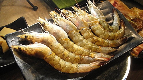 (美食~高雄 三多商圈站)逐鹿燒肉 ~ 450元超值吃到飽