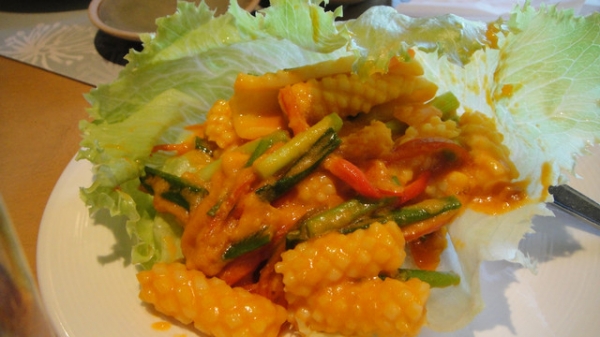 (美食 泰國 清邁) Suan Pak ~ 距離清邁機場最近最美味的餐廳