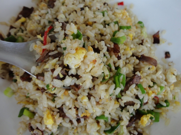 (美食~高雄)喬品賣炒飯~一口接著一口的好滋味~