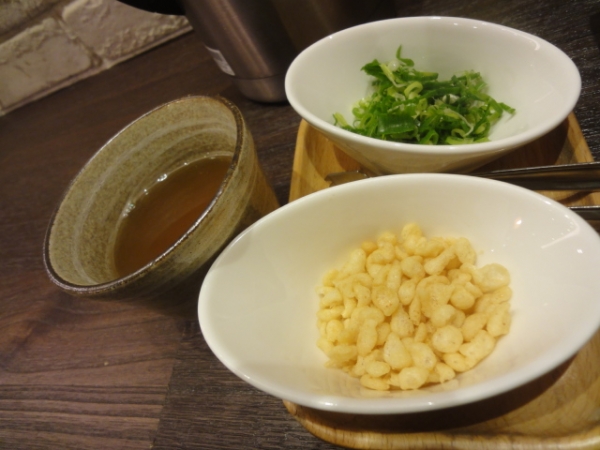 (美食 台北車站) 炭燒牛舌TAN (乾杯系列) ~ 必吃帥哥主廚炭火現烤牛肉