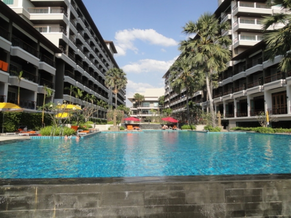 (住宿 泰國 芭堤雅) Welcome World Beach Resort & Spa (泳池海灘篇)