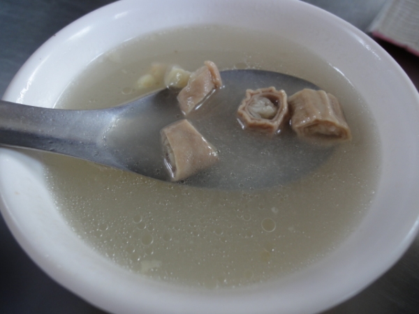 (美食 屏東) 72年東港正宗肉丸 ~ 第二市場超便宜銅板小吃