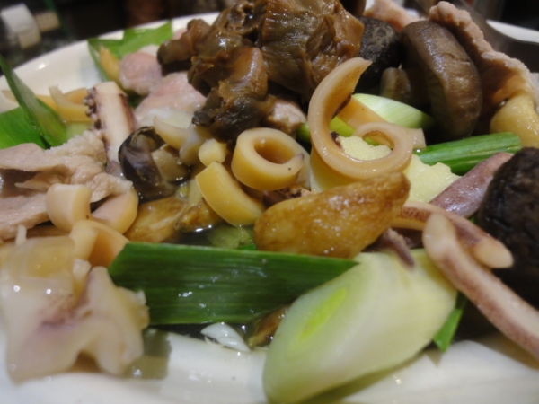(美食 台南市) 夏林海鮮炭燒 ~ 好呷ㄟ半露天炭燒啤酒屋!