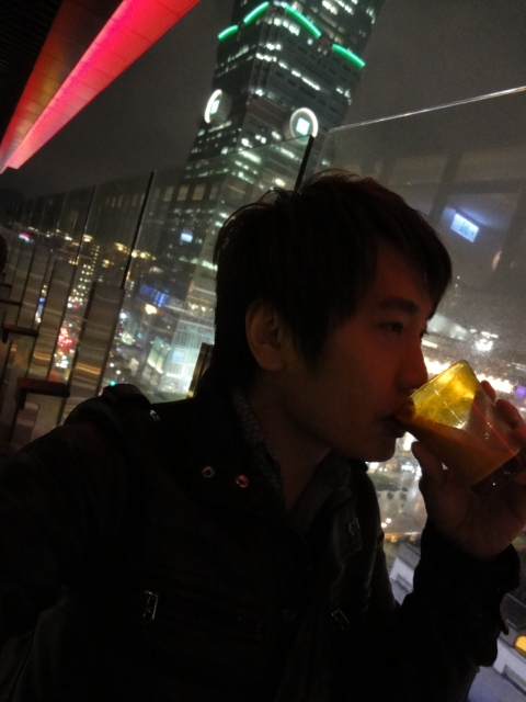 (美食 ~ 台北 市政府站) RAMA ~ 賞101信義區夜景泰式餐廳