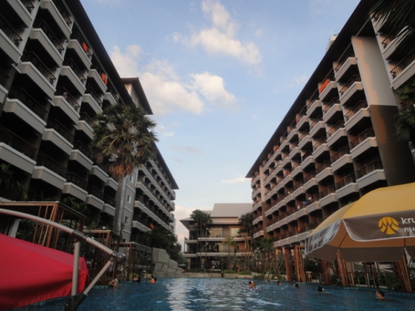 (住宿 泰國 芭堤雅) Welcome World Beach Resort & Spa (泳池海灘篇)