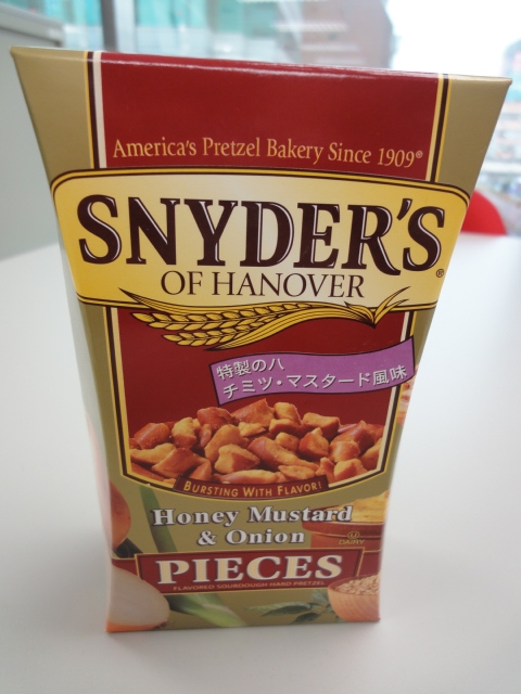 (美食開箱文) SNYDER'S OF HANOVER 蝴蝶餅 (蜂蜜芥末口味)