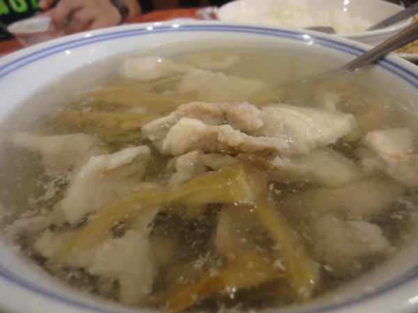 (美食 苗栗市) 老山東飯店 ~ 美味山東餃子令人難忘