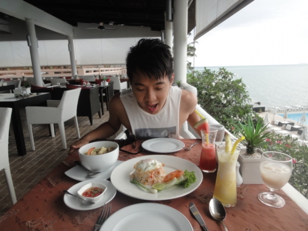 (美食 泰國 芭堤雅) A Cliff Restaurant ~ Jomtien最佳日落海景餐廳!