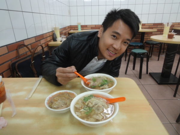 (美食 板橋 埔墘) 興隆市場無名肉羹麵 ~ 王子兒時記憶的好味道