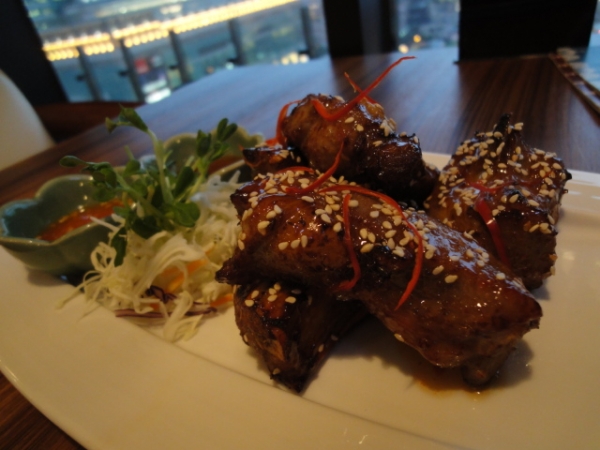 (美食 ~ 台北 市政府站) RAMA ~ 賞101信義區夜景泰式餐廳