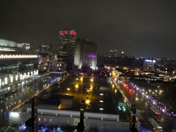 (美食 ~ 台北 市政府站) RAMA ~ 賞101信義區夜景泰式餐廳