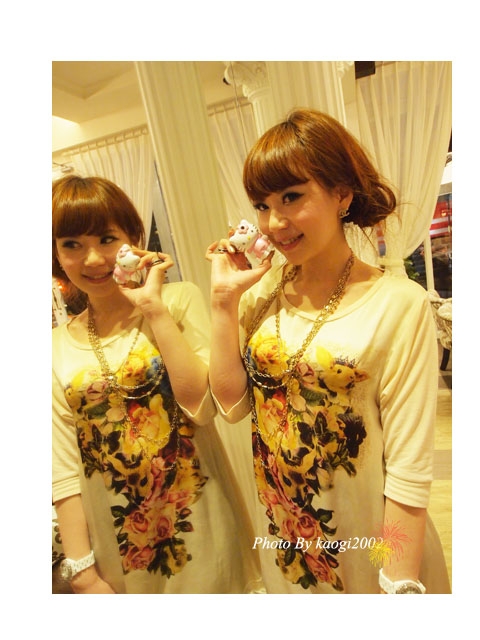 【3C】我的新玩具♥HELLO KITTY手機