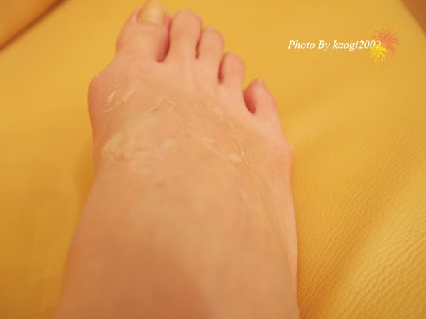 【手腳保養】ㄧ個塑膠袋就能幫手腳做SPA,變的幼綿綿
