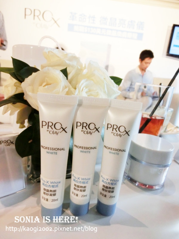 ▋洗臉 ▋讓你肌膚像拋光過一樣!Pro-X by OLAY微晶亮膚潔面儀(洗臉機)登場