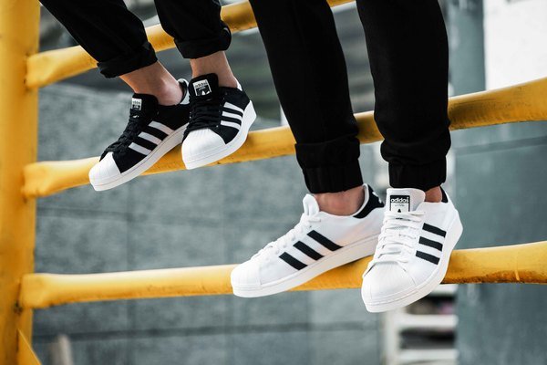 adidas Originals 迎接夏日百搭經典鞋款清涼換季