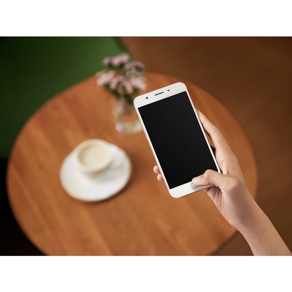 OPPO 自拍專家再出招! 全新自拍美顏機OPPO F1s金色版(32GB) 8月6日起開放預購