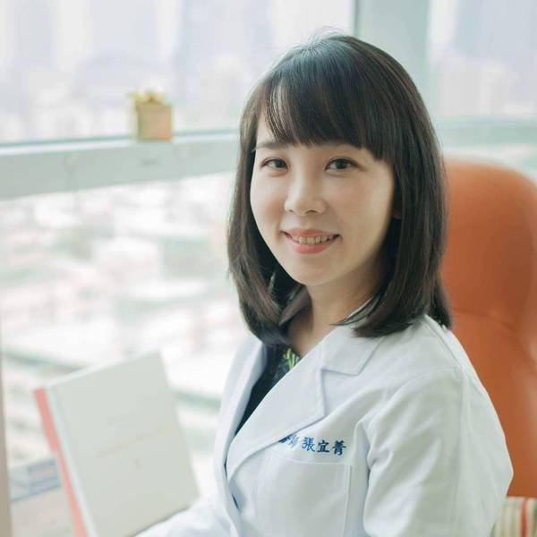 春夏換季保濕重點,醫師建議使用凝露、乳霜鎖水是不可少的最後步驟!