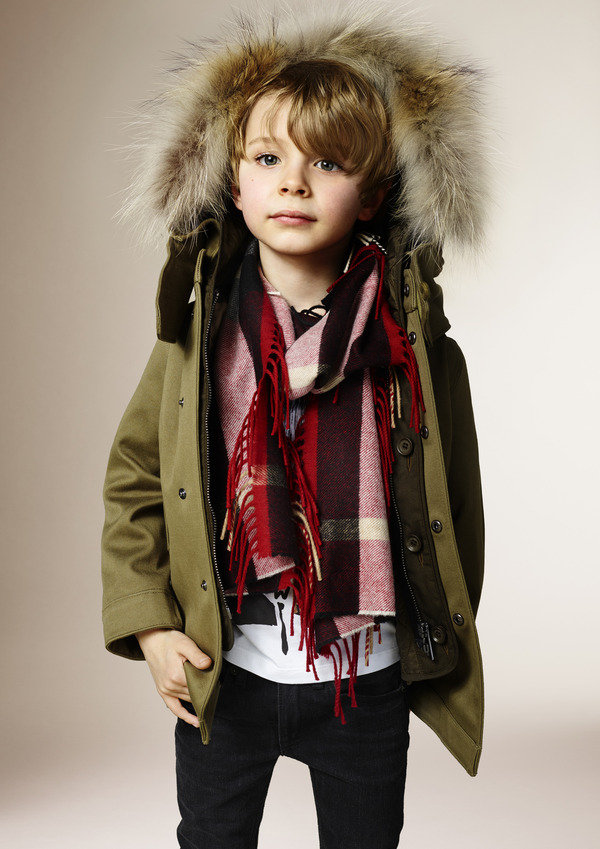 burberry 2015年秋冬童装系列 - 洋溢优雅色泽的英伦童趣