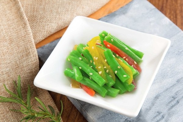 網美必吃!厚切嫩鮭融合檳城叻沙,驚艷你的味蕾