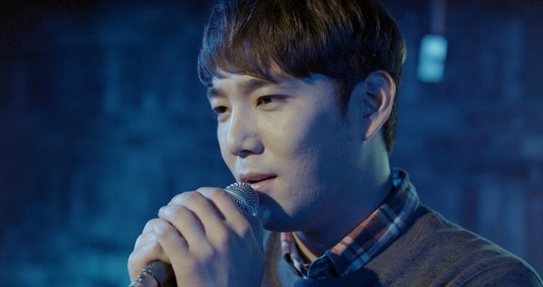 【電影】SJ強仁飆嗓《親愛貓咪》演到淚崩,談愛理性不「婚」頭