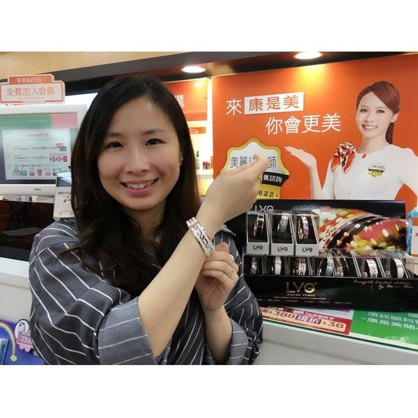 2016母親節 Cosmed康是美首度推出 媽咪 啾一個 口紅季 Fashionguide 華人時尚專業評鑑