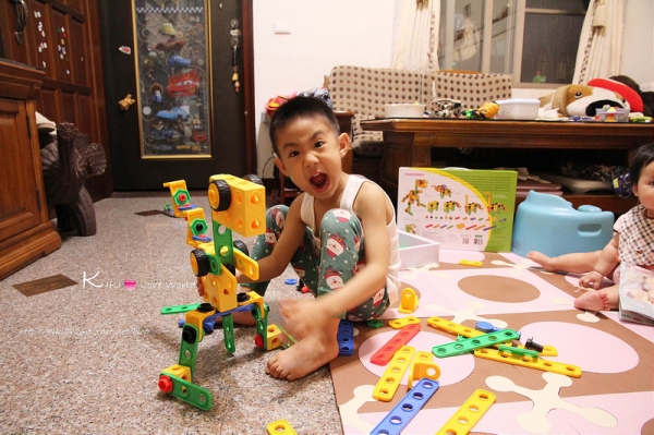 【育兒好物】學齡國際益智玩具 ♥ 從遊戲中培養孩子的邏輯思考與創造力