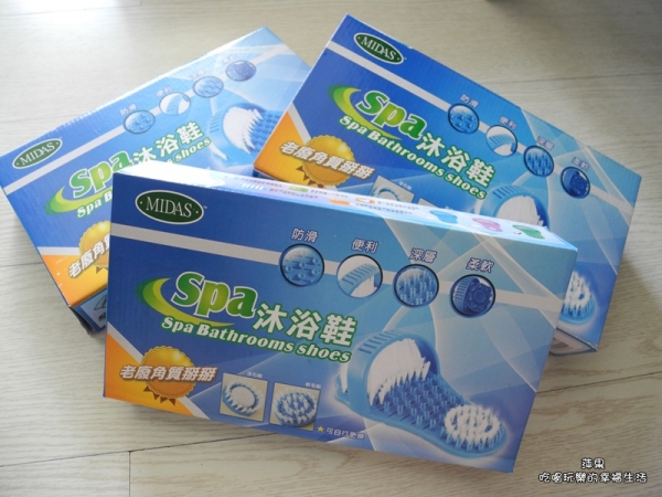 單腳站立洗腳底好危險!《闔樂泰》洗腳器 ,方便清洗腳底,結合清潔+按摩+去角質,給腳ㄚㄚ專屬的SPA!