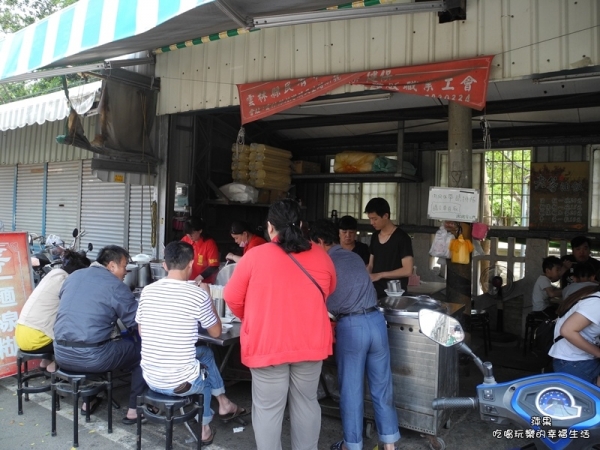 【雲林。北港】銅板美食!在地人的早餐,老等麵線糊