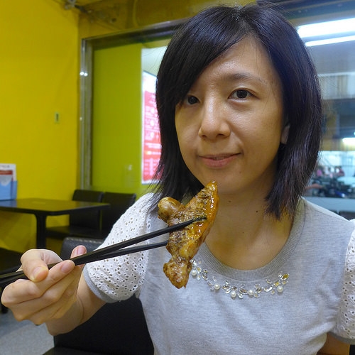 (捷運港墘站)咚咚食堂~平價咖哩套餐/小資上班族/美食好滋味