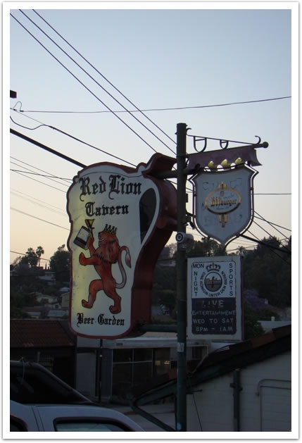 <LA>Red Lion Tavern