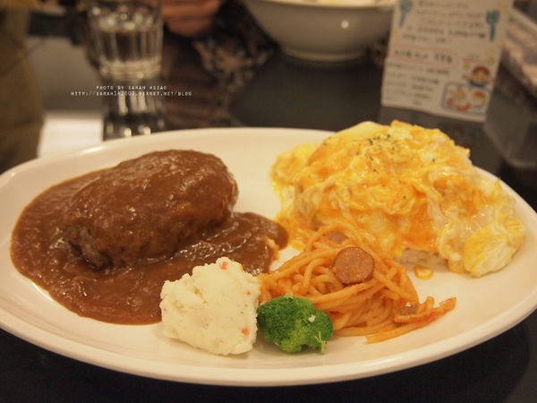 【台中西區│異鄉人1/2】日式口味的傳承 漢堡排專賣店