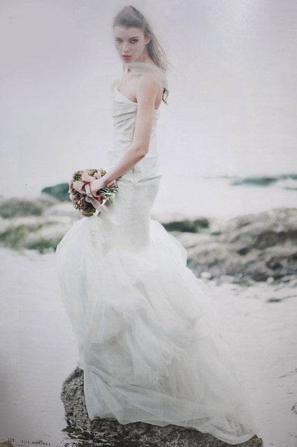 【婚紗】終於敲定婚紗公司了!!蘇菲雅、CH wedding、辛辛克萊、伊莉莎白騎士評比以及恐怖的婚紗展心得!!