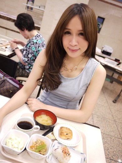 【遊記】2013四訪關西:Day 3上集,鹿愛煎餅、我愛奈良!!東大寺、春日大社、奈良町老街慢慢走!!